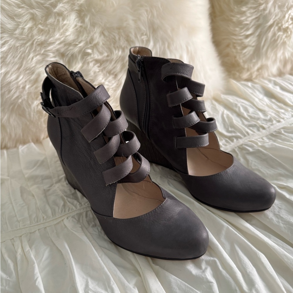 All Black Gray Ankle Bootie/Wedges